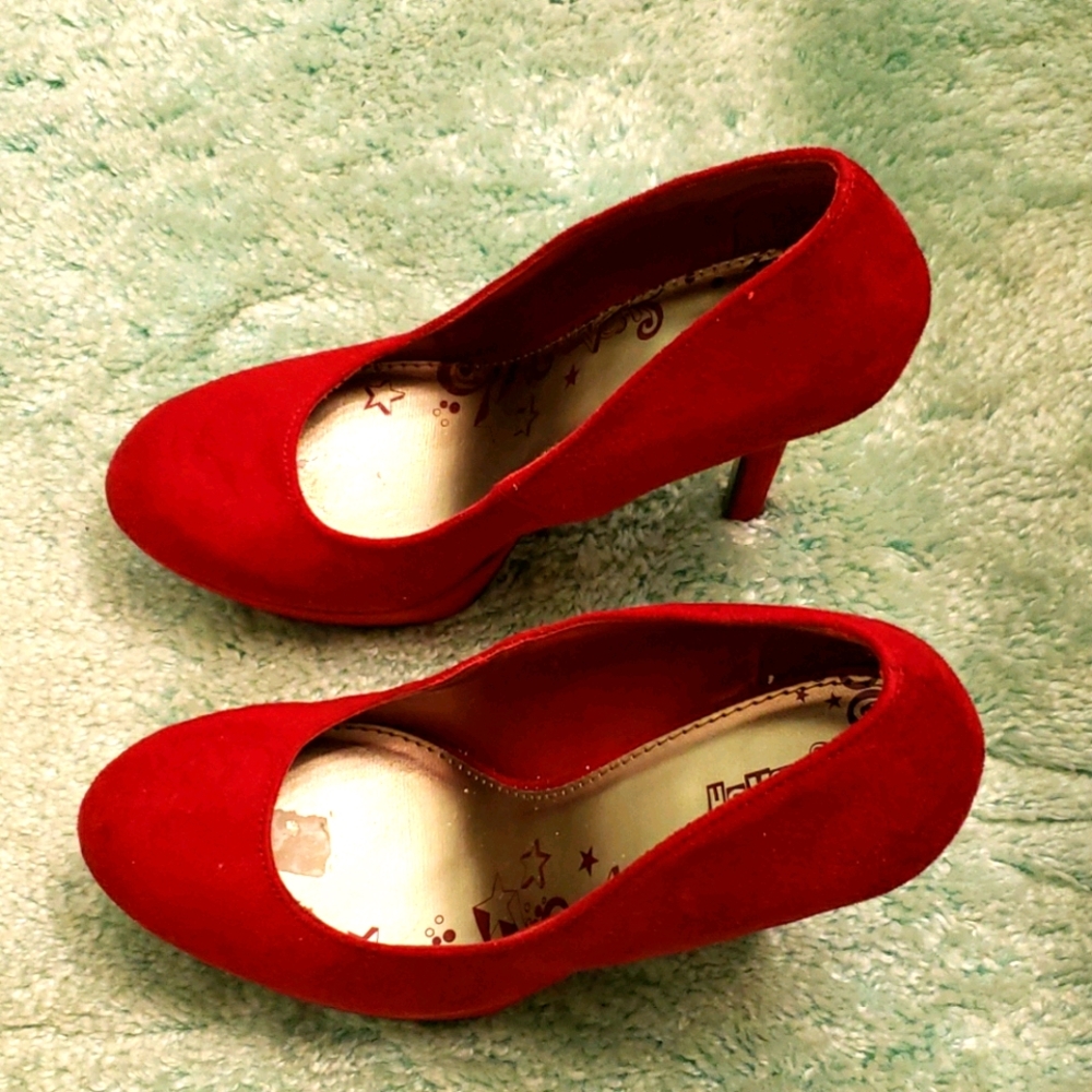 Red  and black size 9 stiletto